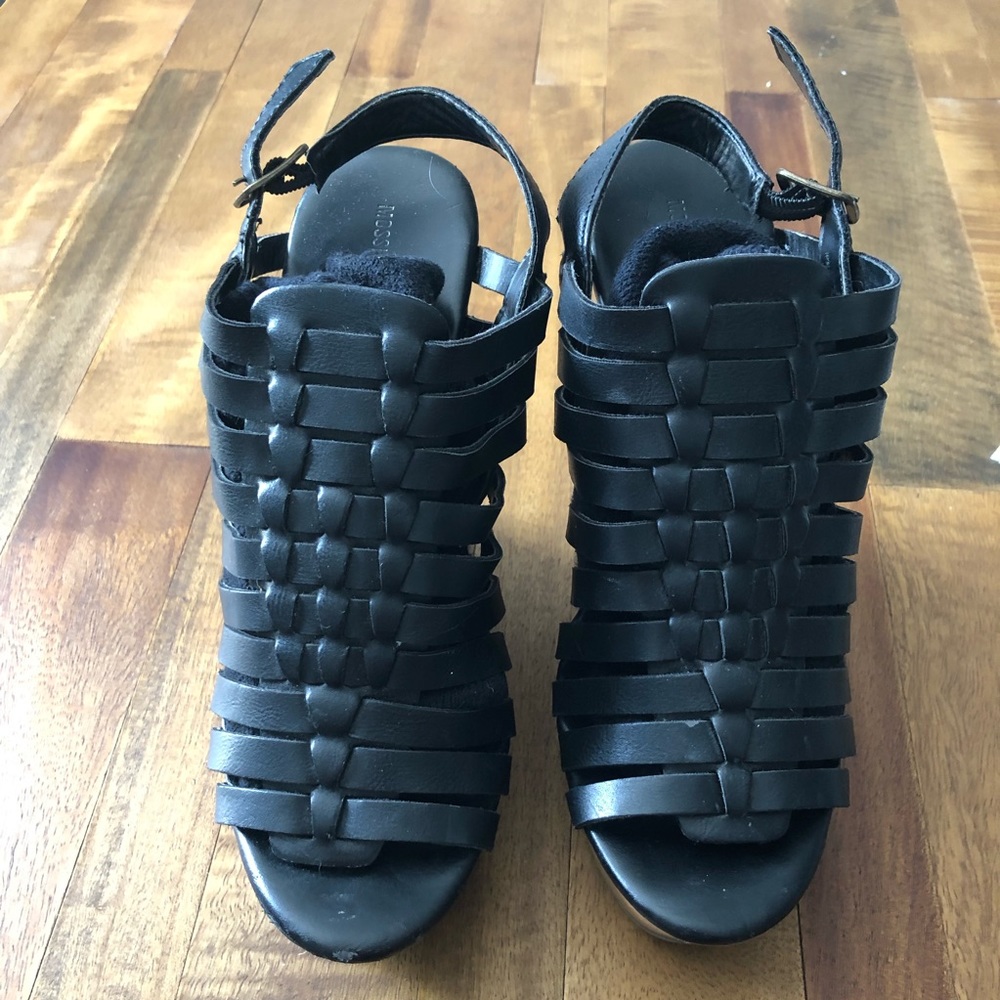 🔴Wedge Sandals “7”